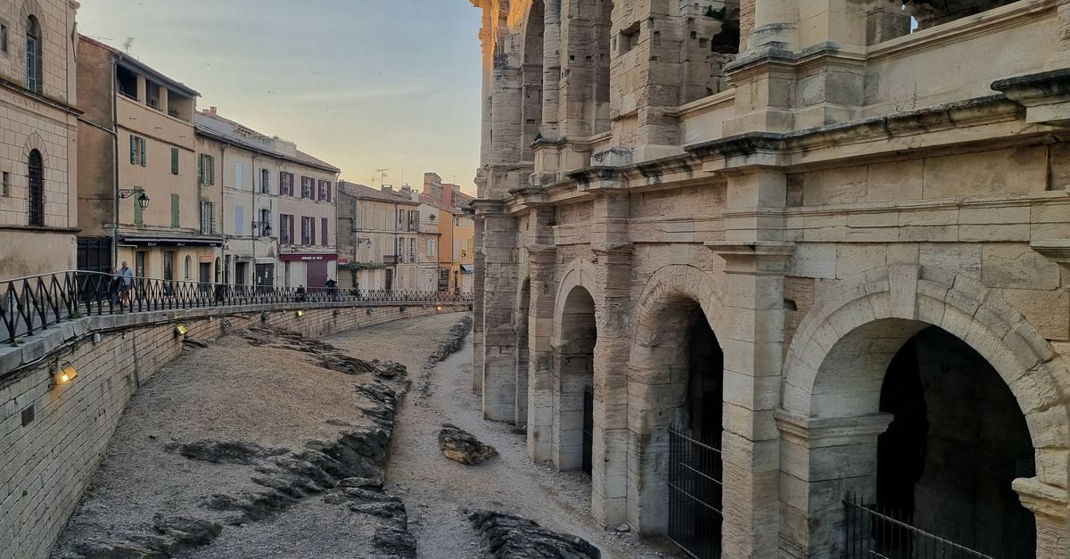 Arles